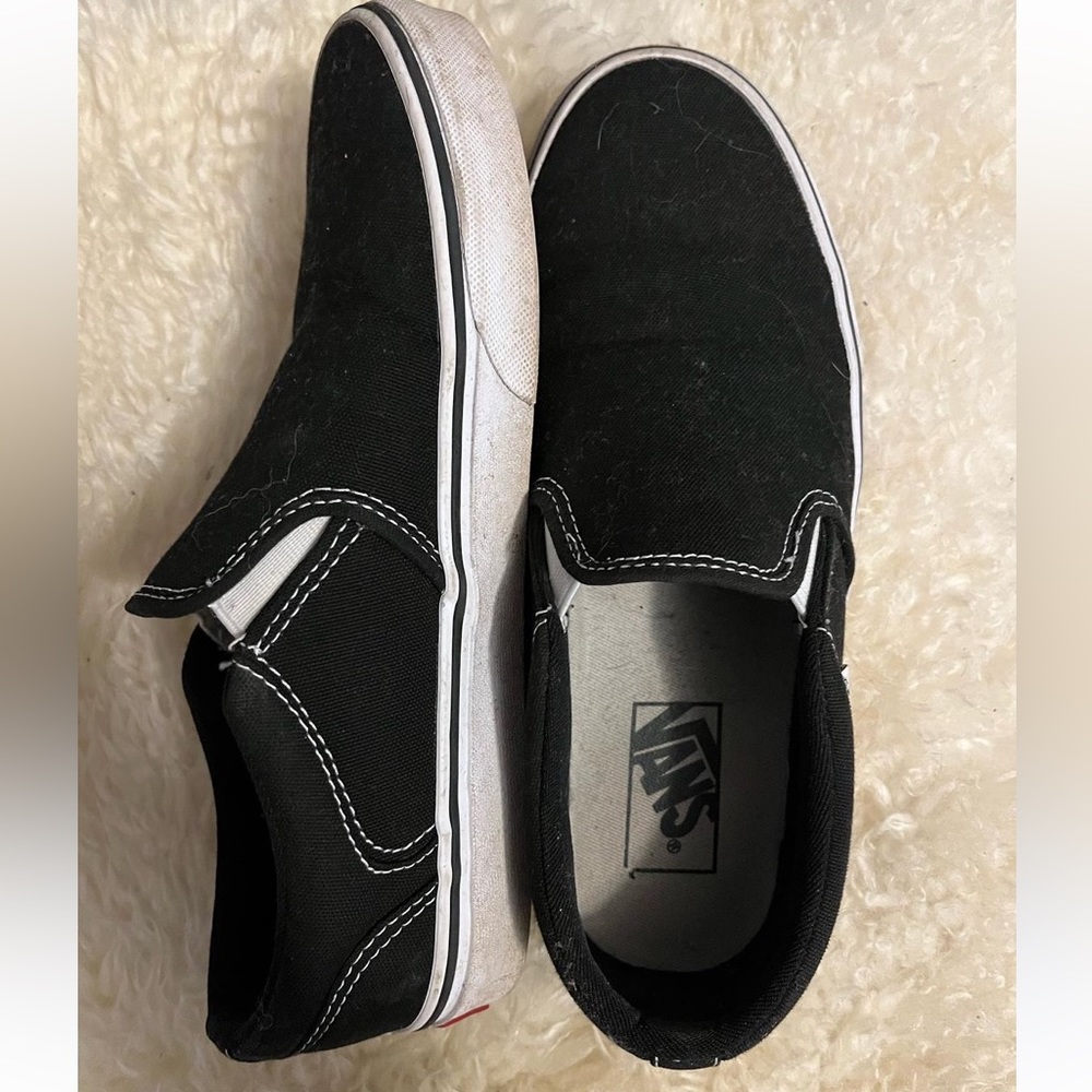 vans - Picture 2 of 2